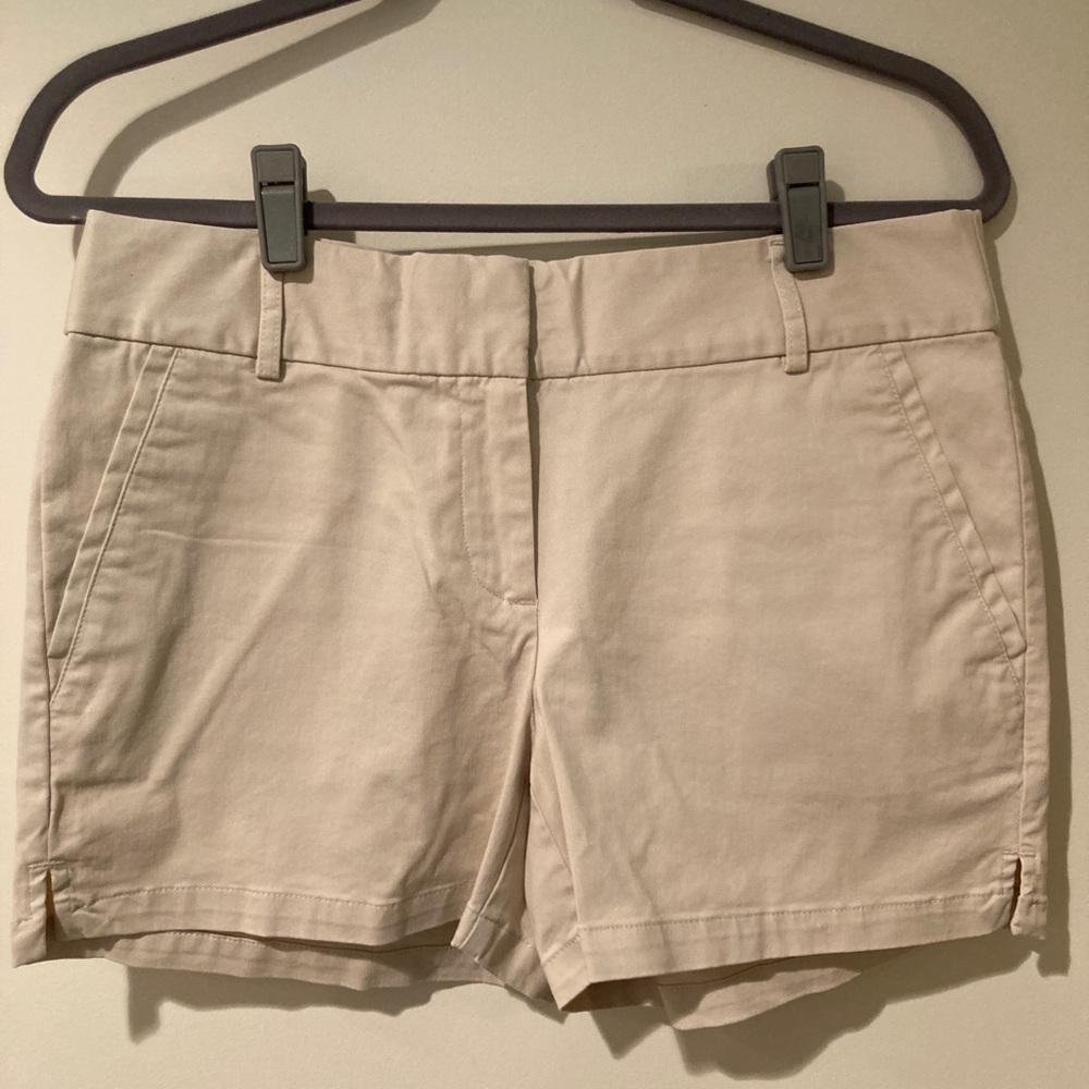 NEW Loft Rivera Beige 4” Inseam Shorts